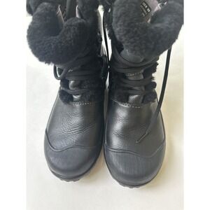 Clarks Muckers Womens Bold Crystal Saddle Black Fur Boots Waterproof Size 6